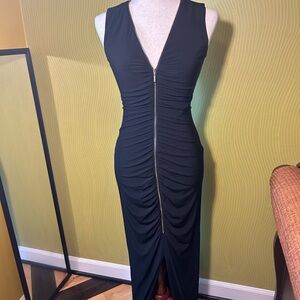 ⭐🎩Calvin Klein Black Ruched Midi Dress